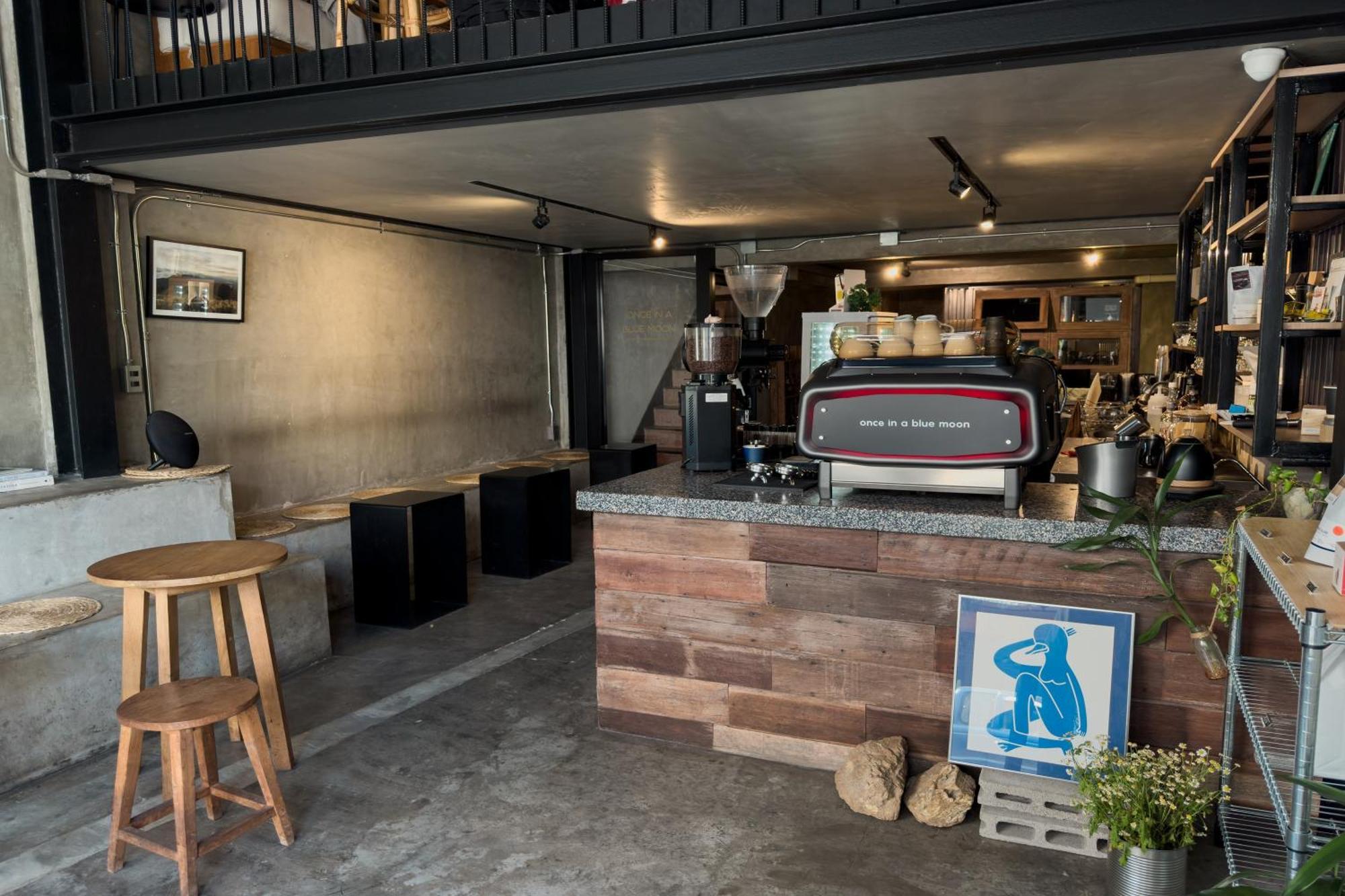 Once In A Blue Moon Cafe And Hostel Chiang Mai Exterior foto