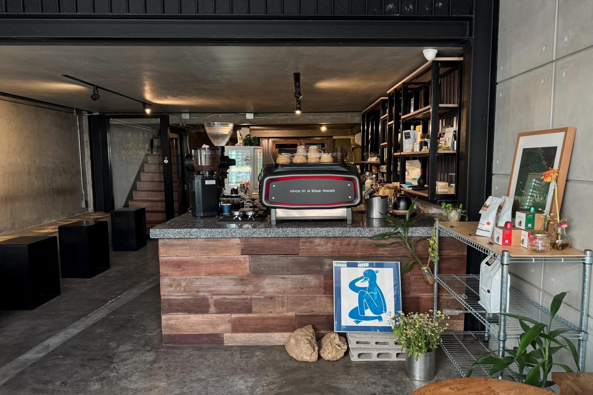 Once In A Blue Moon Cafe And Hostel Chiang Mai Exterior foto